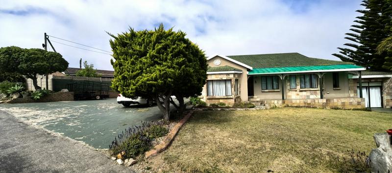 3 Bedroom Property for Sale in Dana Bay Western Cape